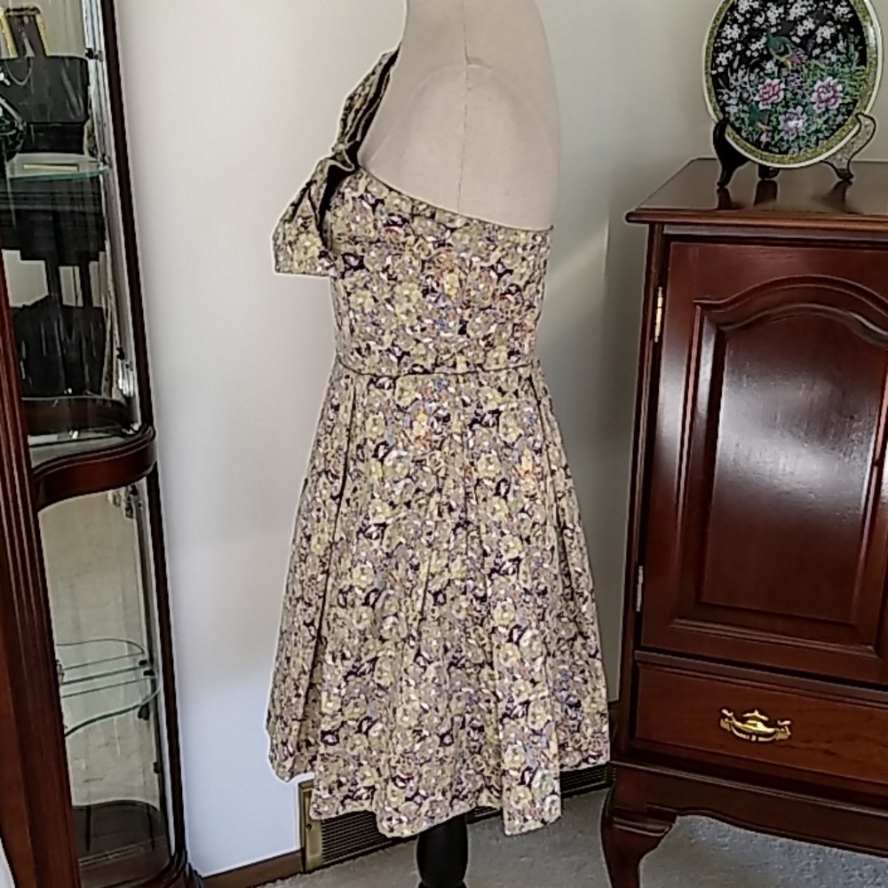 Kate Young Dress - Picture 2 of 8